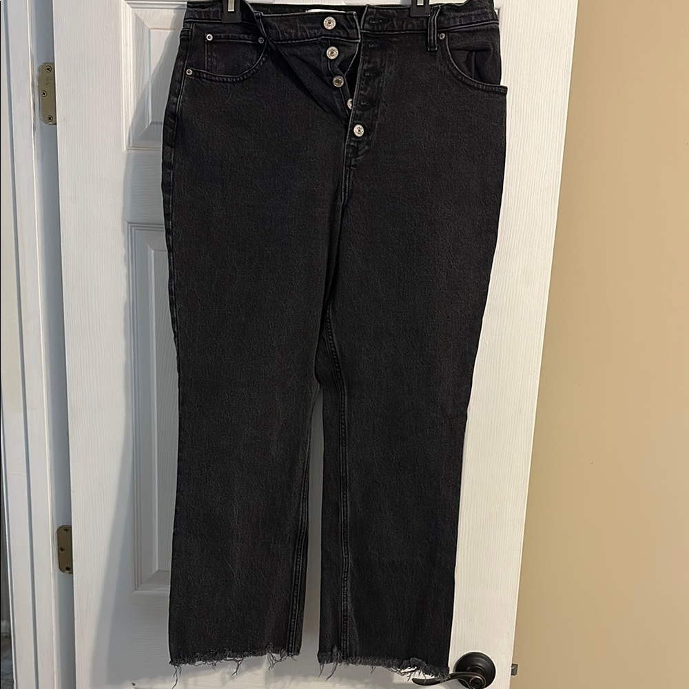Abercrombie & Fitch Black Ankle Cropped Jeans